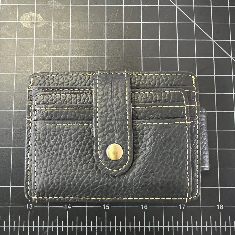 VGUC Leather credit card id card money clip